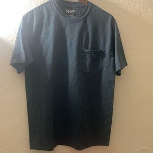 Gildan Men's Black T-Shirt